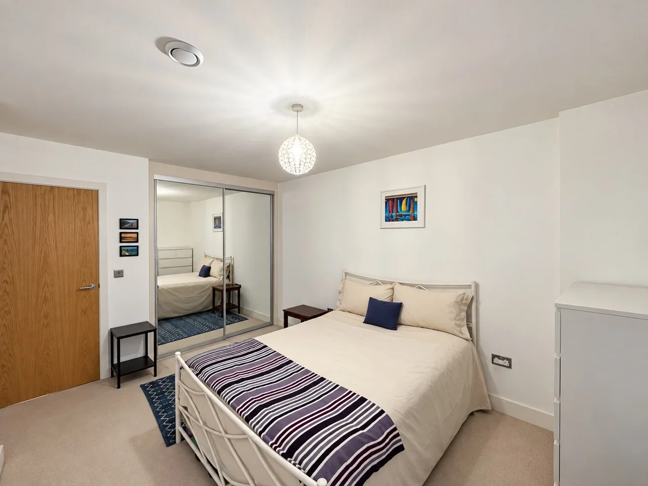 Flat Gayton Road in Greater London