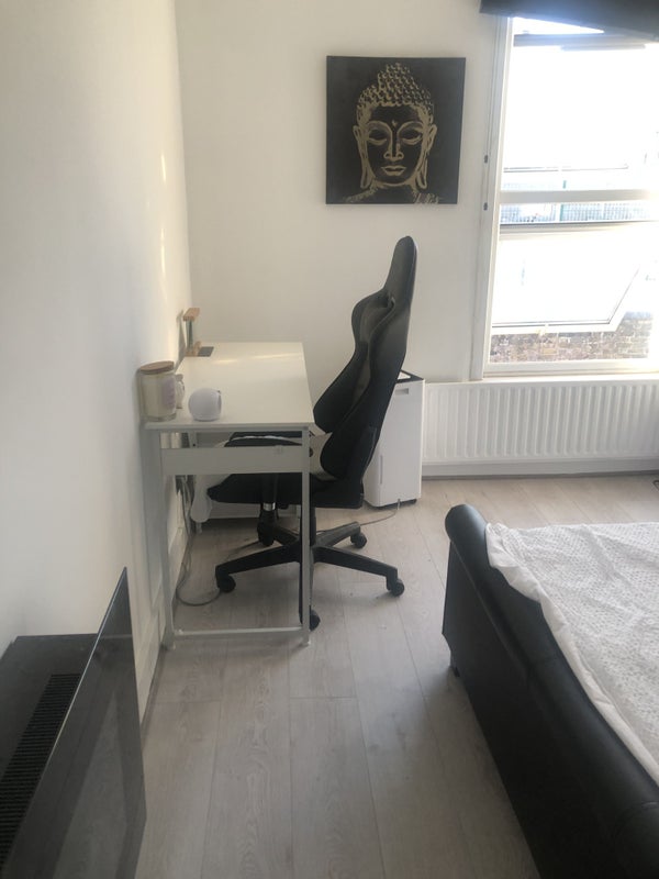 Room Boleyn Road in Greater London