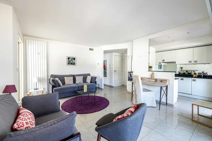 Flat Avenue Branly in Cannes