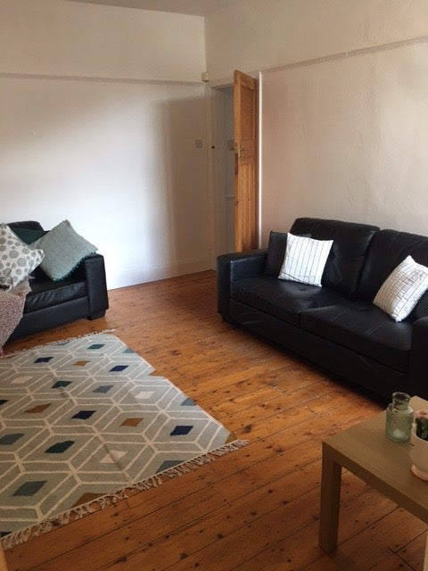 Flat Whitefield Terrace in Newcastle upon Tyne
