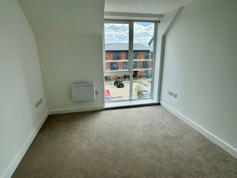 Flat Elm Grove in Mengham