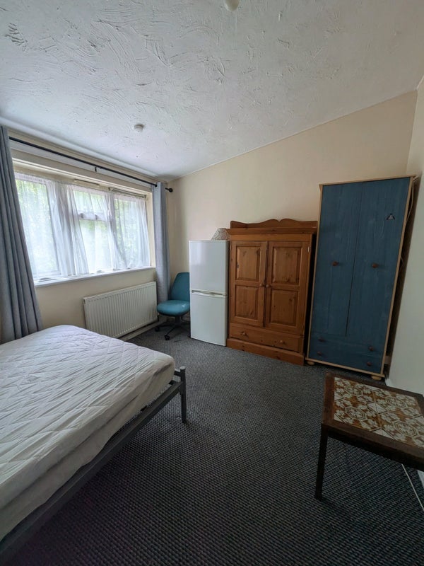 Room Ladyshot in Harlow