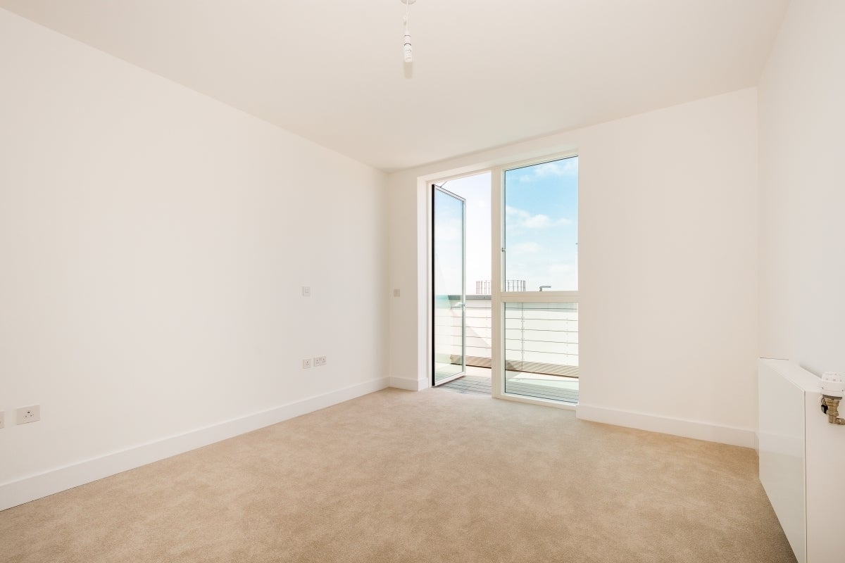Flat Chamberlayne Road in Greater London
