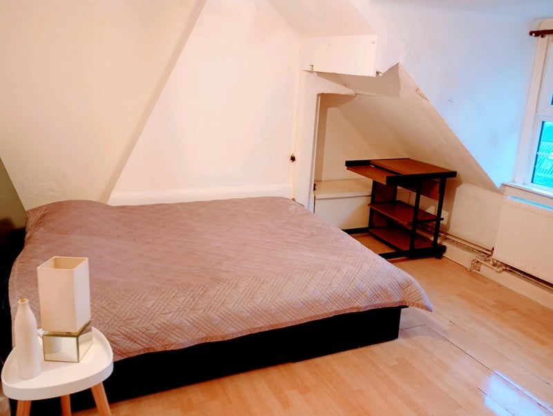 Room Sevenhills Road in Wexham and Ivers Community Board