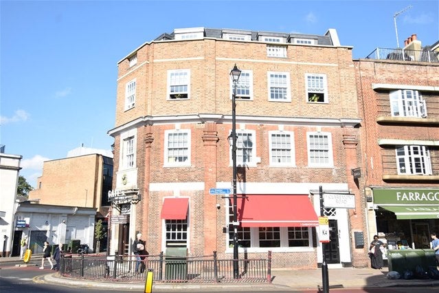 Flat Claremont Road in Greater London
