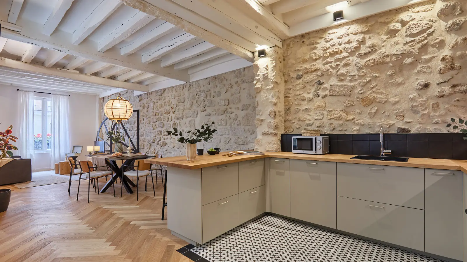 Appartement Rue des Prouvaires à Paris