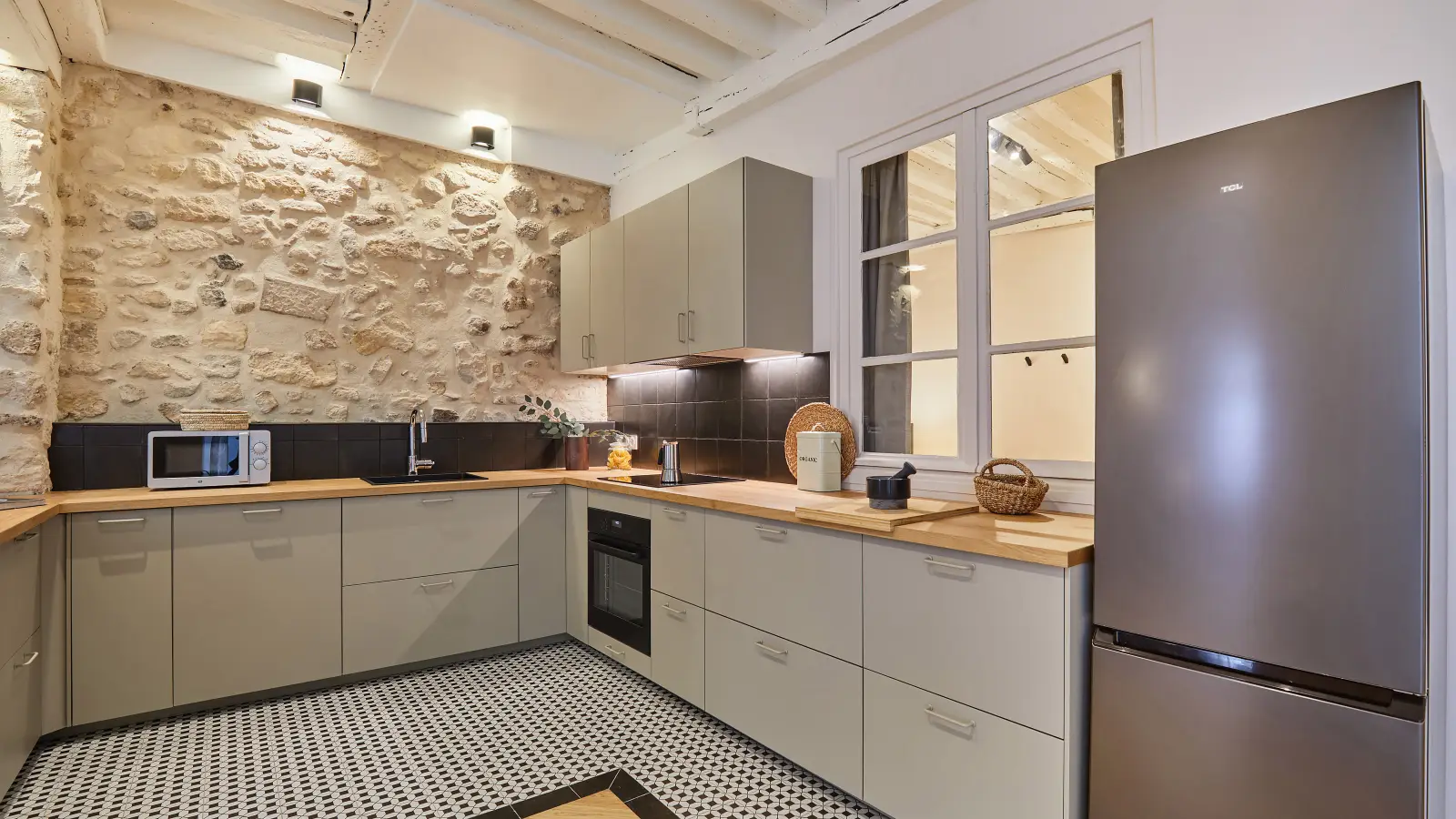 Appartement Rue des Prouvaires à Paris