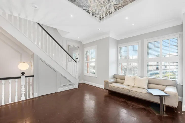 Flat Clapham Common North Side in Greater London