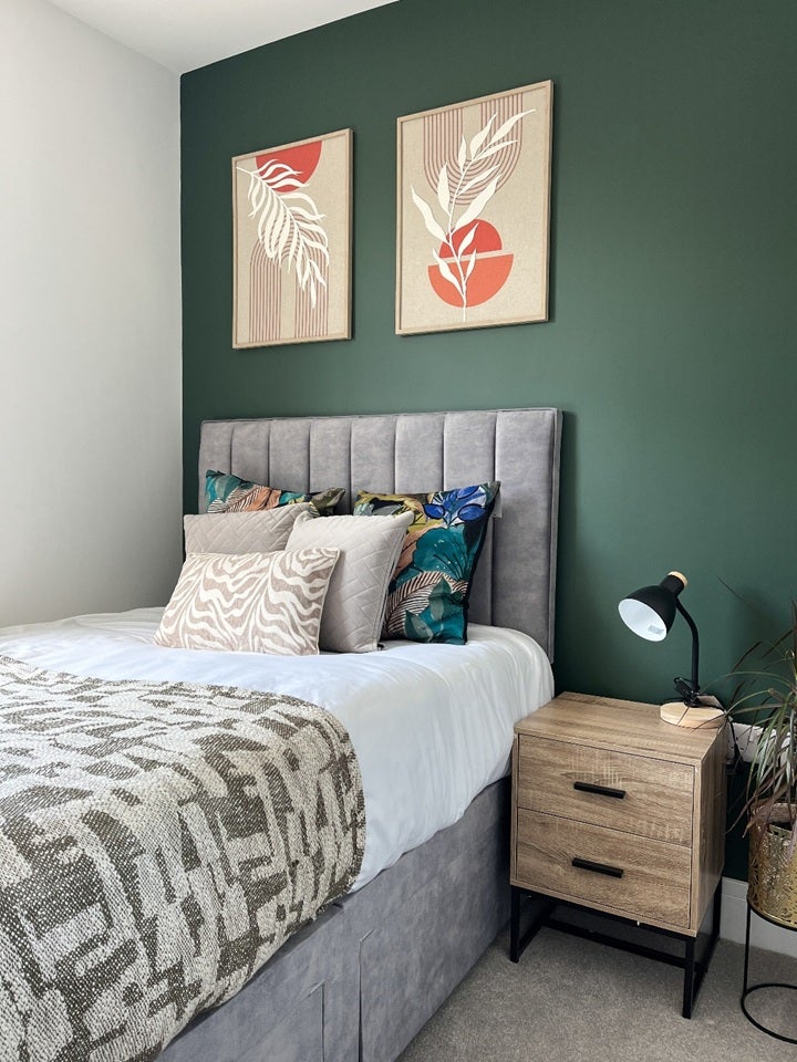 Room Khyber Road in Poole