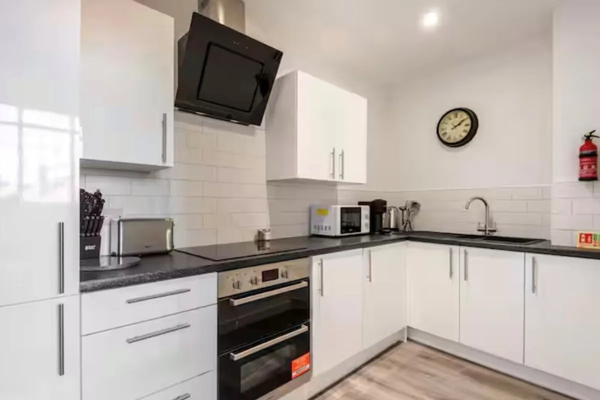 Flat Bishop Lane in Hull
