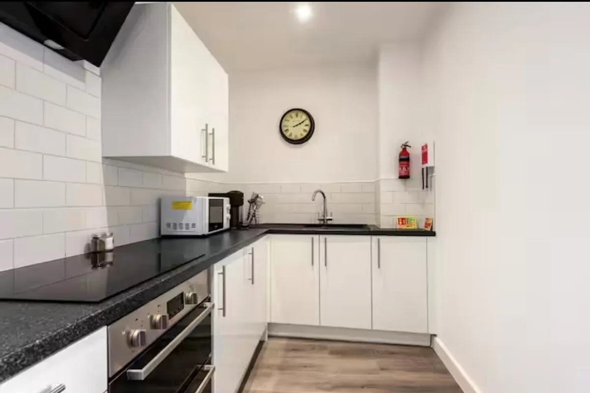 Flat Bishop Lane in Hull