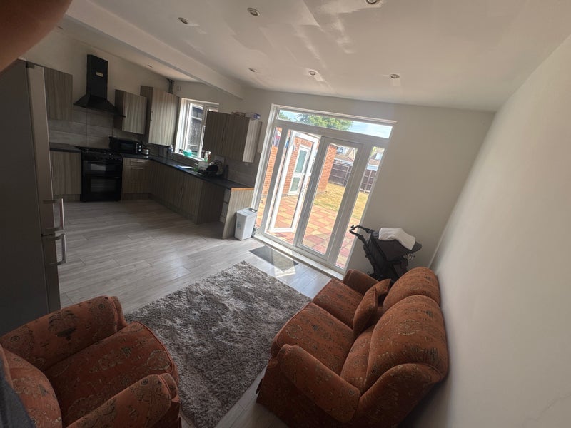 Room The Woodlands in Oadby and Wigston