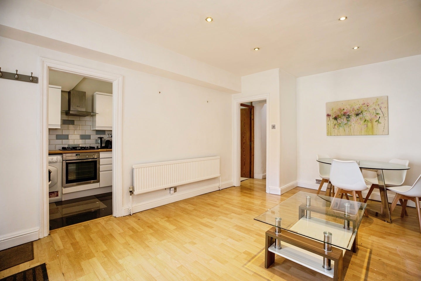 Flat Crookham Road in Greater London