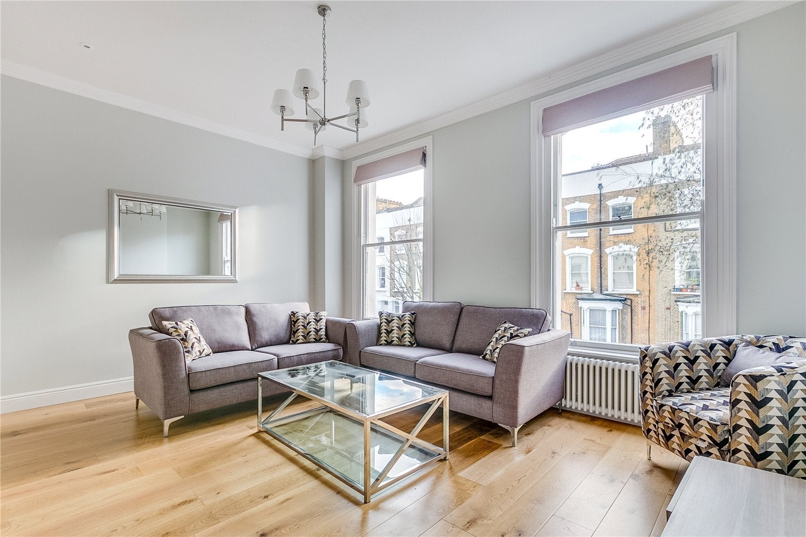 Flat Grosvenor Avenue in Greater London