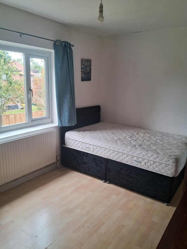 Room Lloyd Street South in Manchester