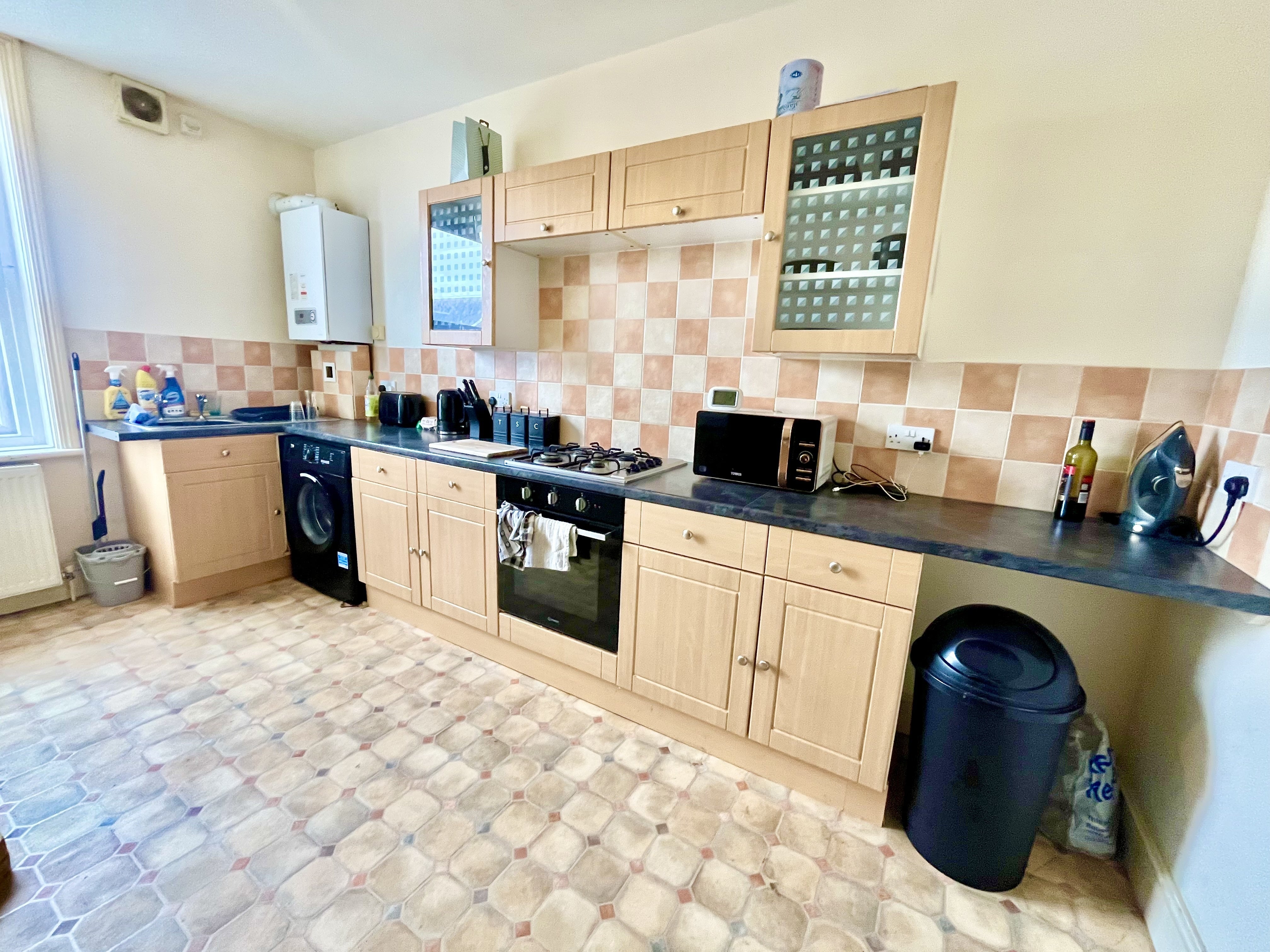 Flat Abbotsbury Road in Weymouth
