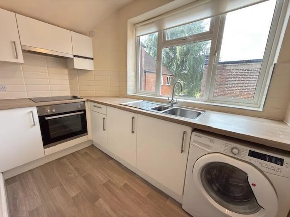 Flat South Street in Waverley
