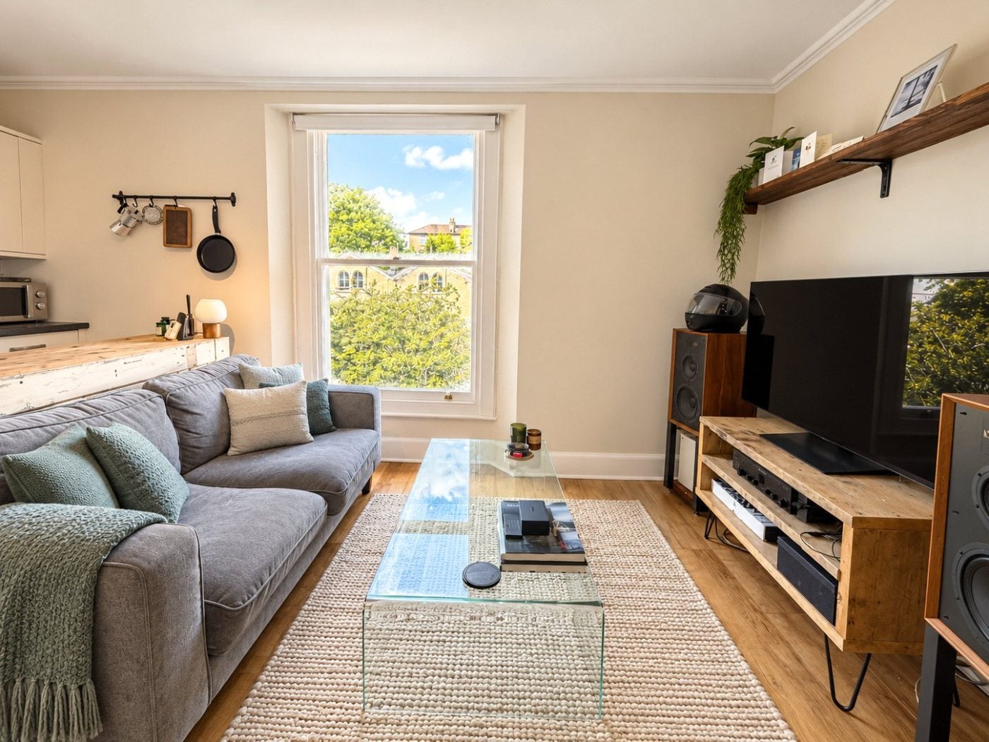 Flat Cotham Brow in Bristol