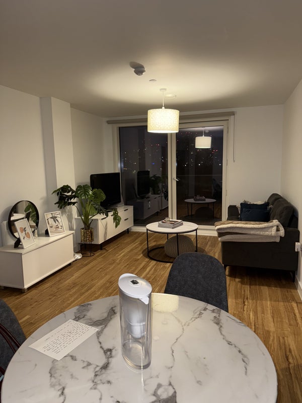 Room Pomona Strand in Trafford