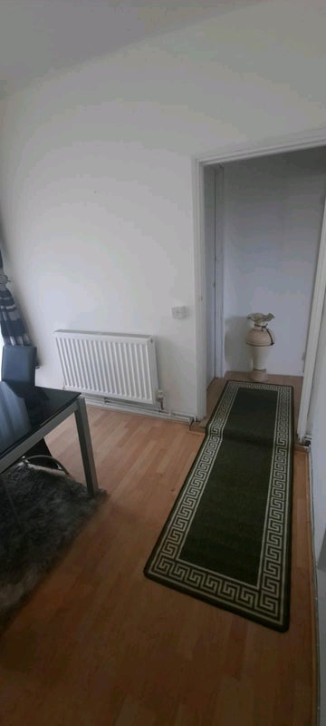 Room Conisborough Crescent in Greater London