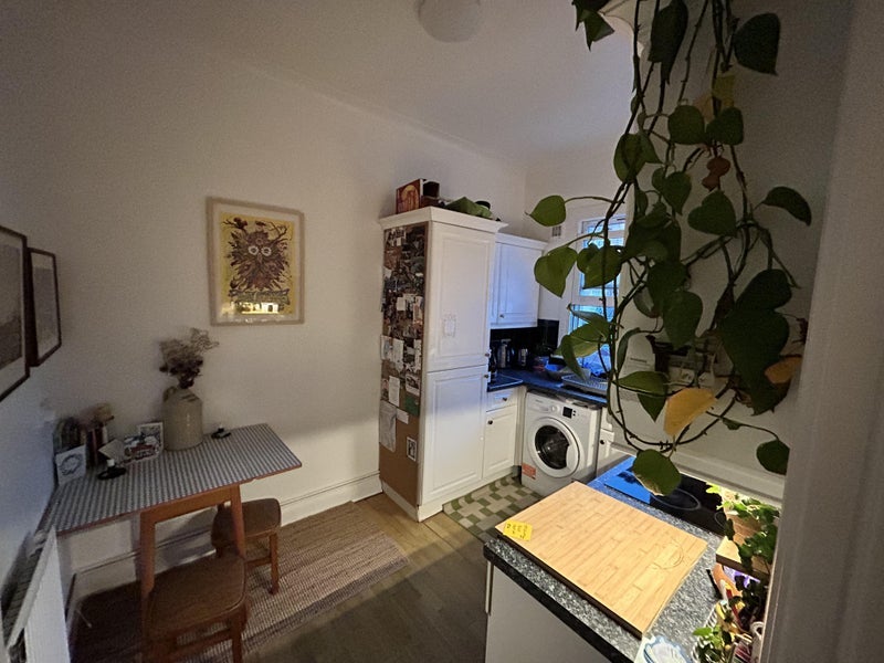 Room Southgate Road in Greater London