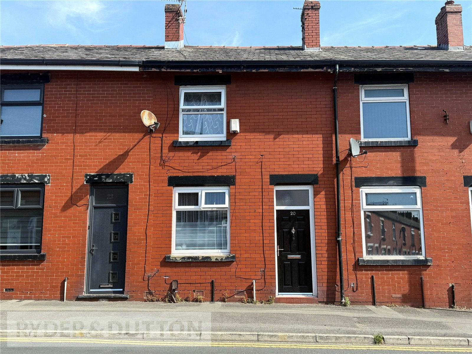 House Hathershaw Lane in Oldham