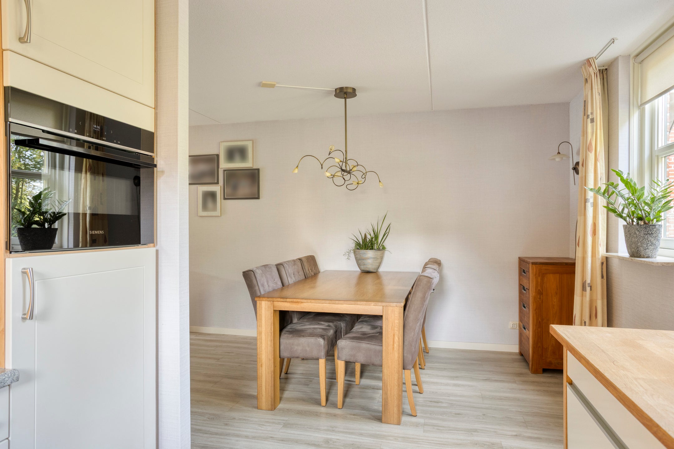 Tussenwoning te koop: Haagbeuklaan 5, Ede