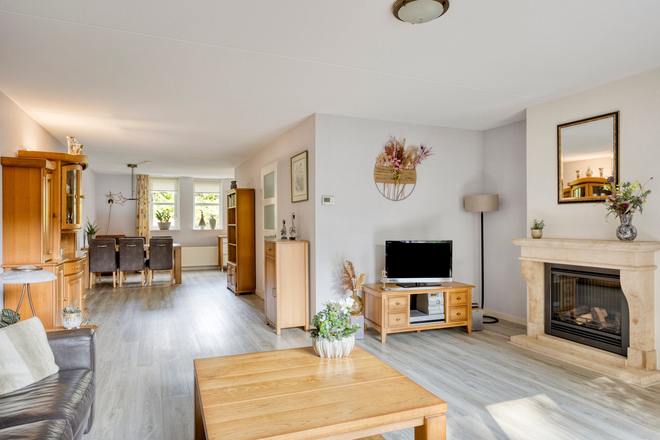 Tussenwoning te koop: Haagbeuklaan 5, Ede