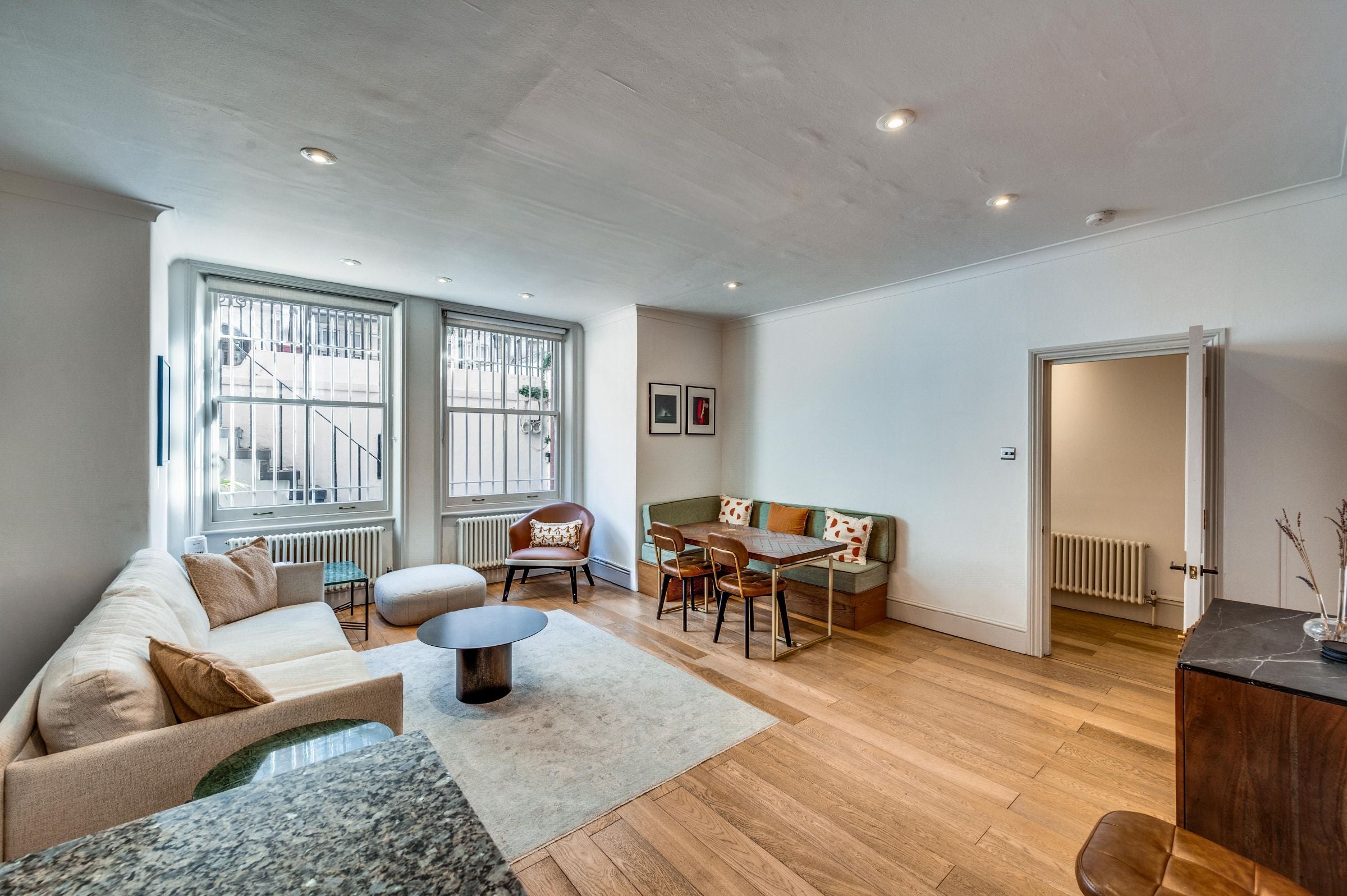 Flat Palace Court in City of Westminster