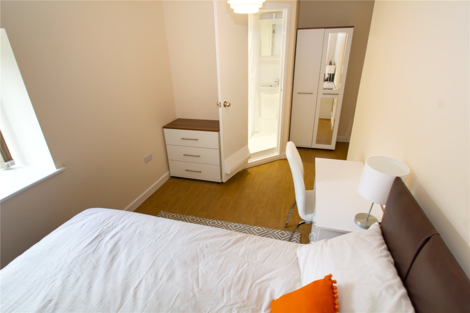 Room Wesley Walk in West Oxfordshire