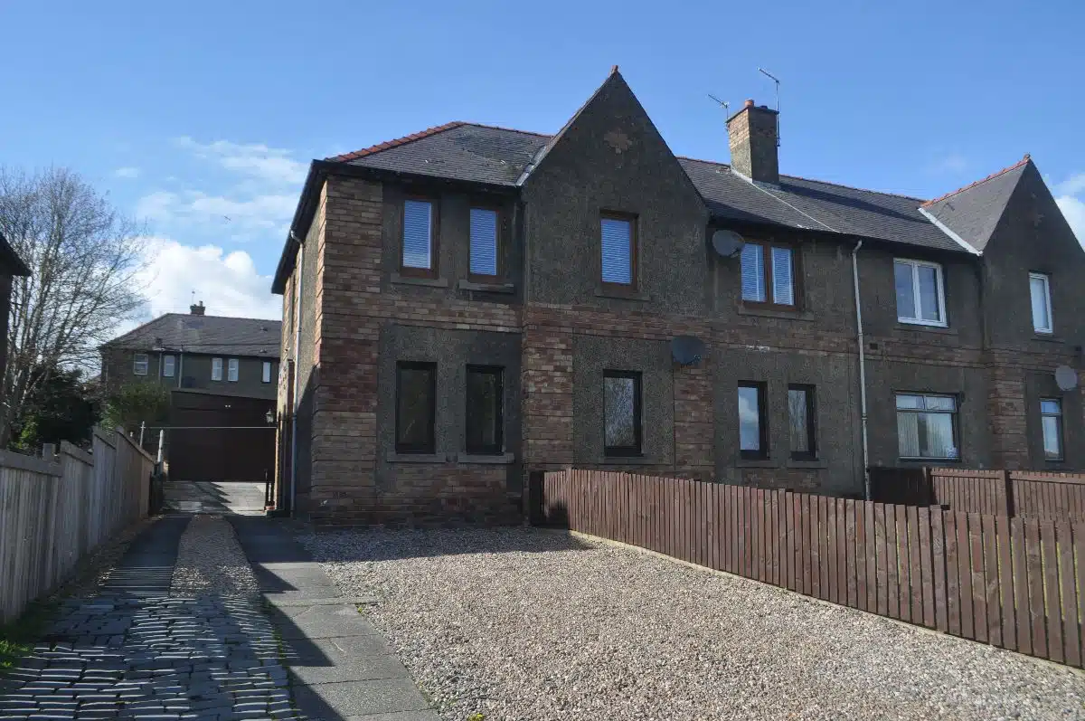 Flat Robertson Road in Dunfermline