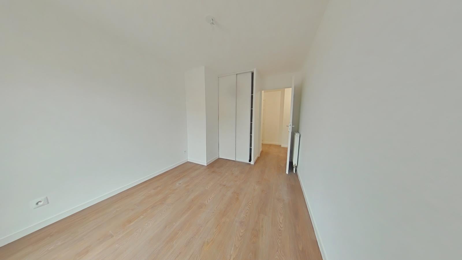 Flat Place des Astres in Montbazon