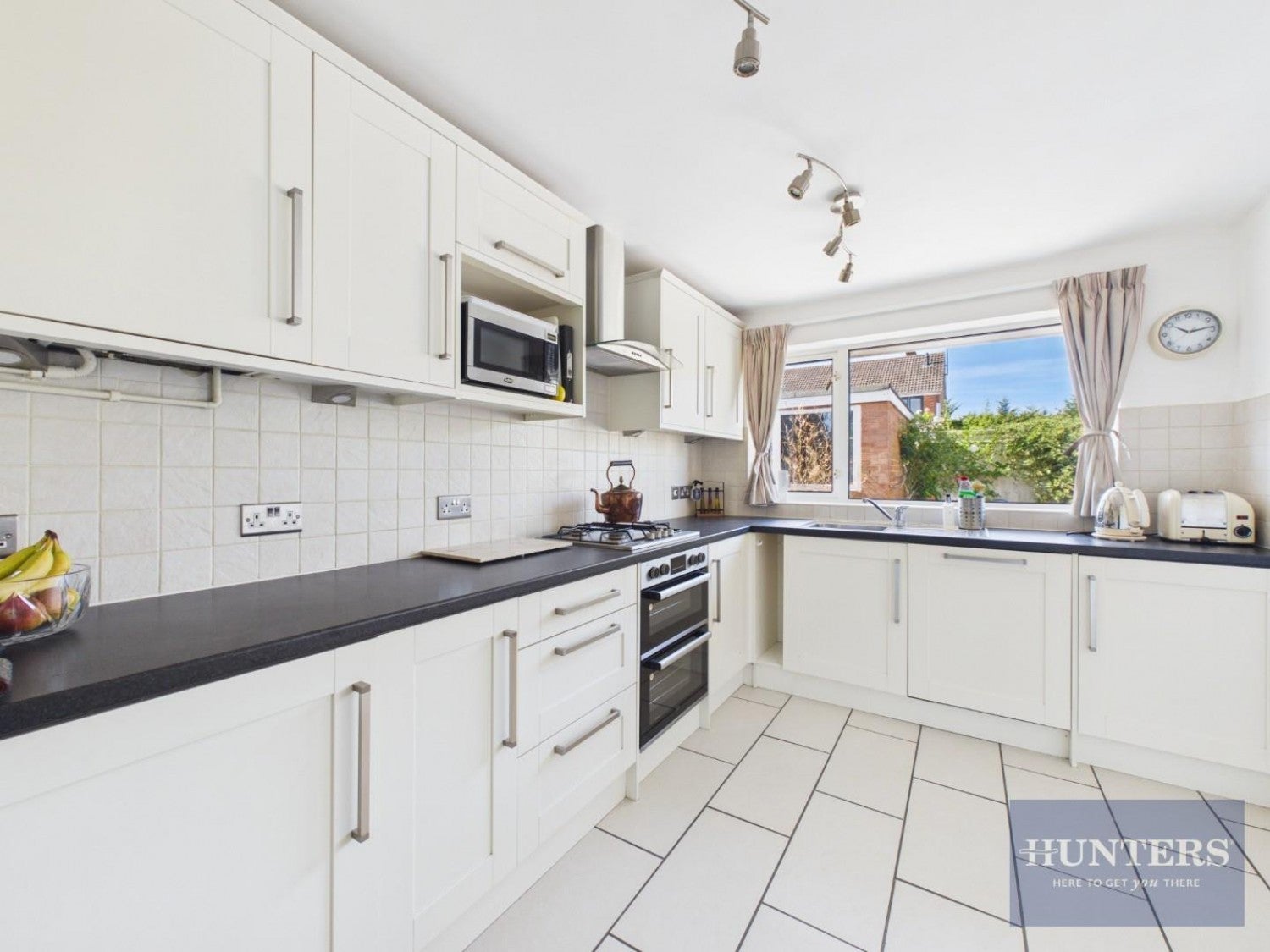House Long Mynd Avenue in Cheltenham