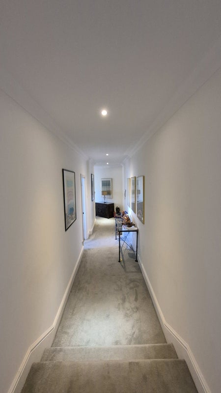 Room Fulham High Street in Greater London