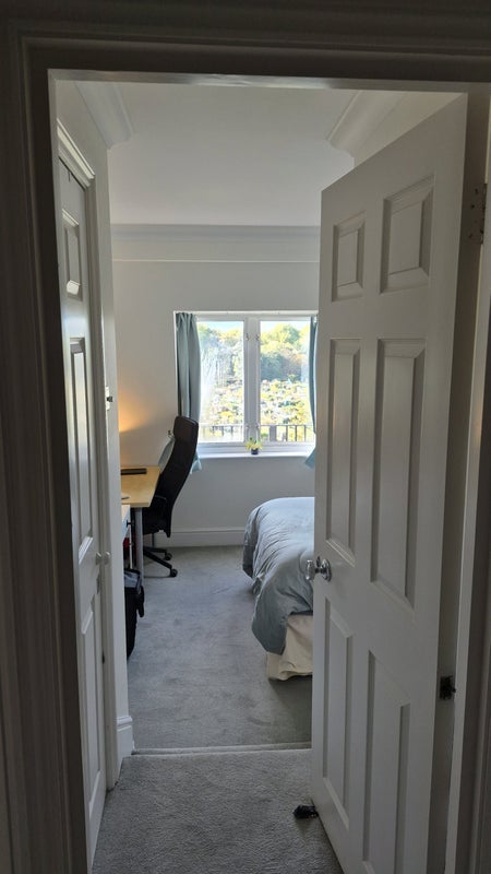 Room Fulham High Street in Greater London