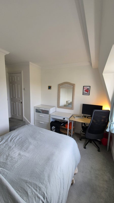 Room Fulham High Street in Greater London