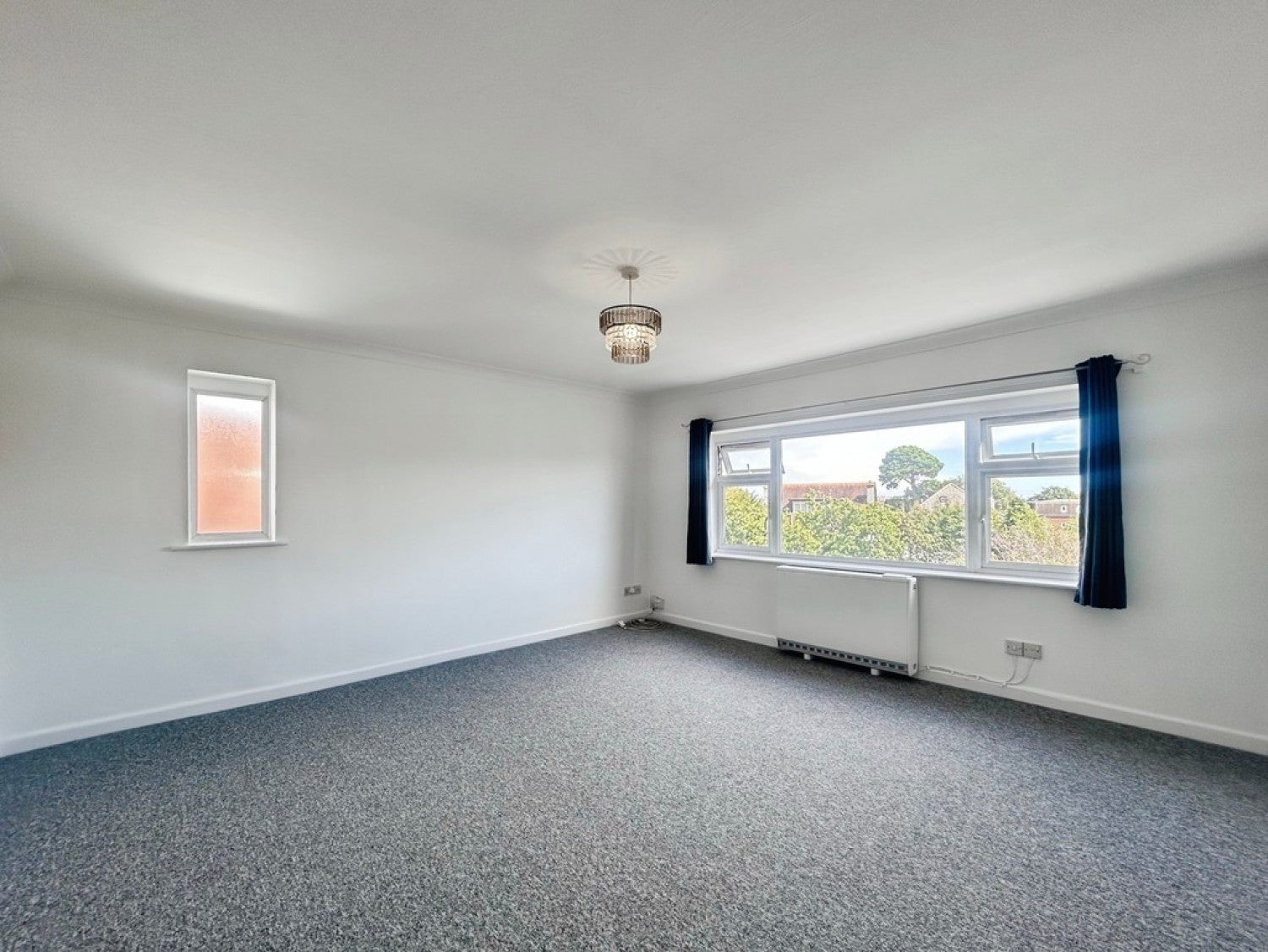 Flat Douglas Road in Bournemouth