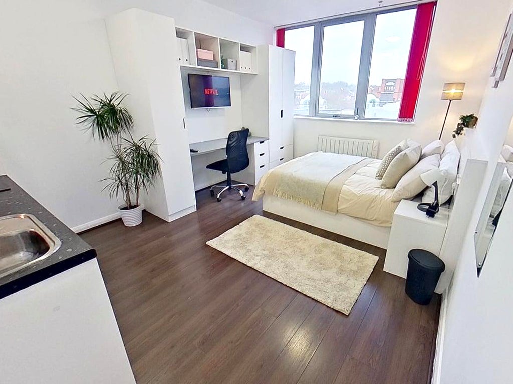 Room Milton Street in Nottingham