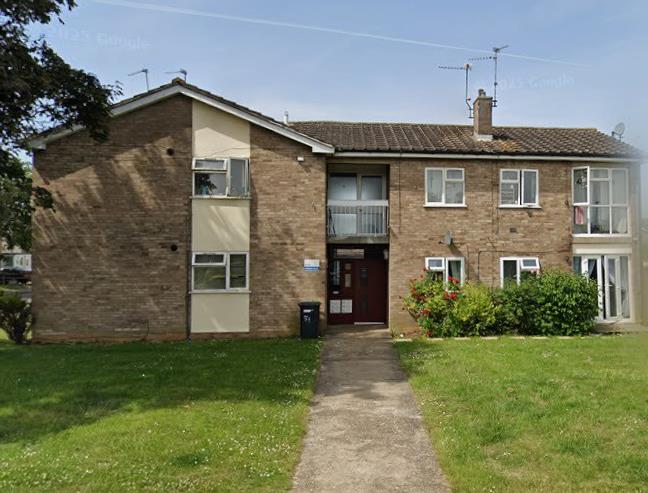 Flat Wollaston Road in Peterborough