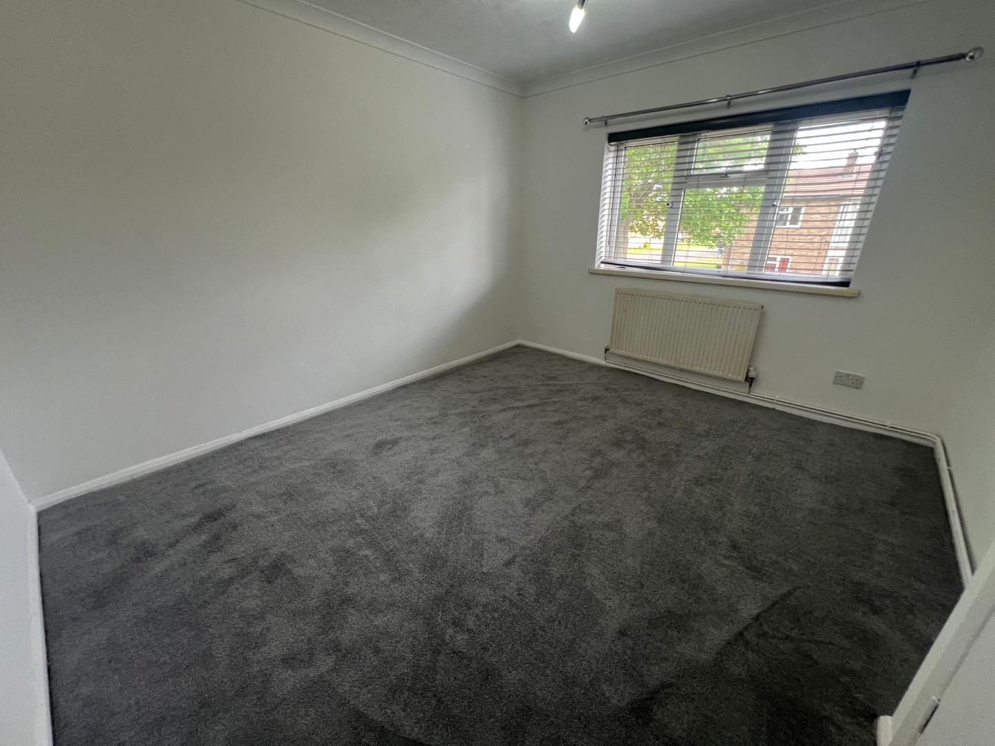 Flat Wollaston Road in Peterborough