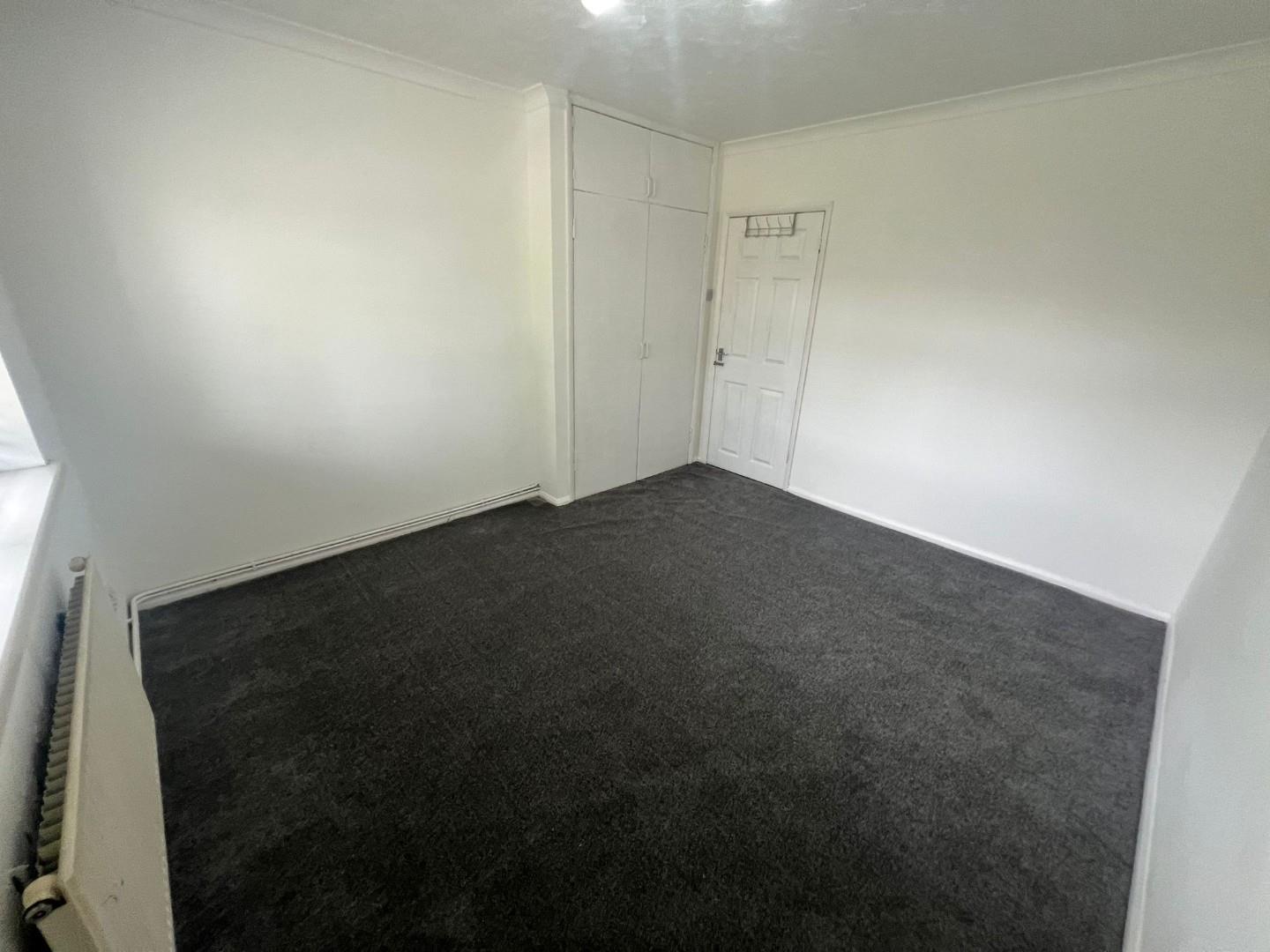 Flat Wollaston Road in Peterborough