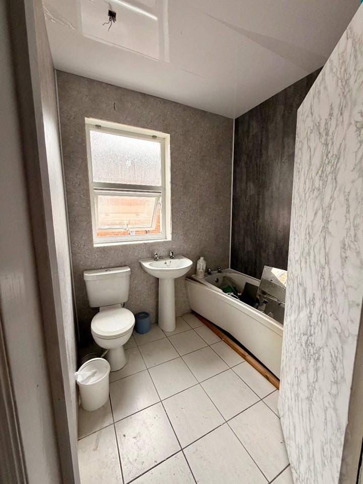 Flat Hymers Avenue in Hull