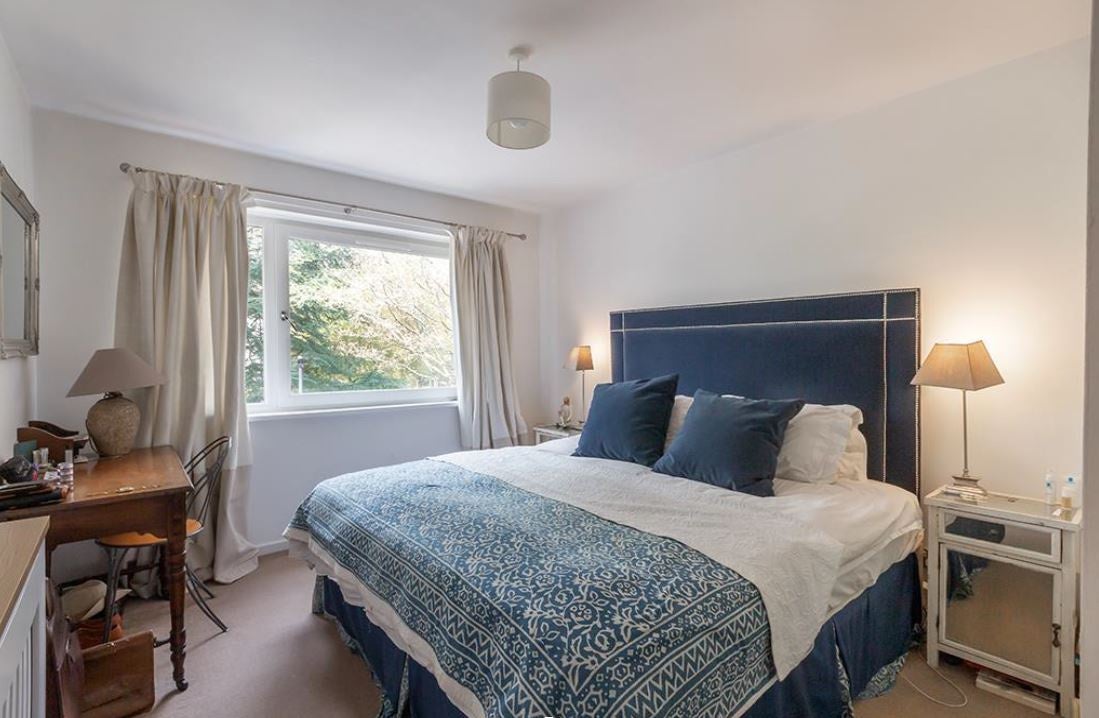 Flat Adderstone Crescent in Newcastle upon Tyne