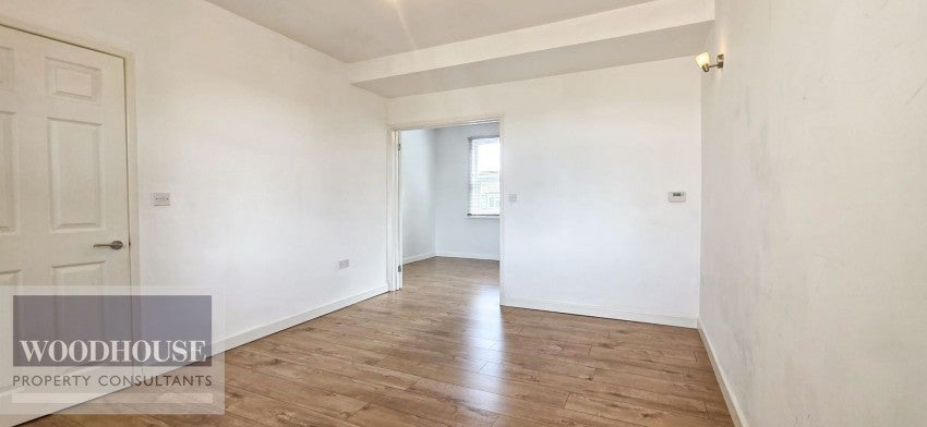Flat Trinity Lane in Waltham Cross