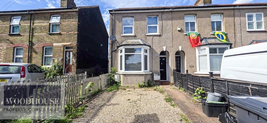 Flat Trinity Lane in Waltham Cross