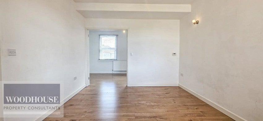 Flat Trinity Lane in Waltham Cross