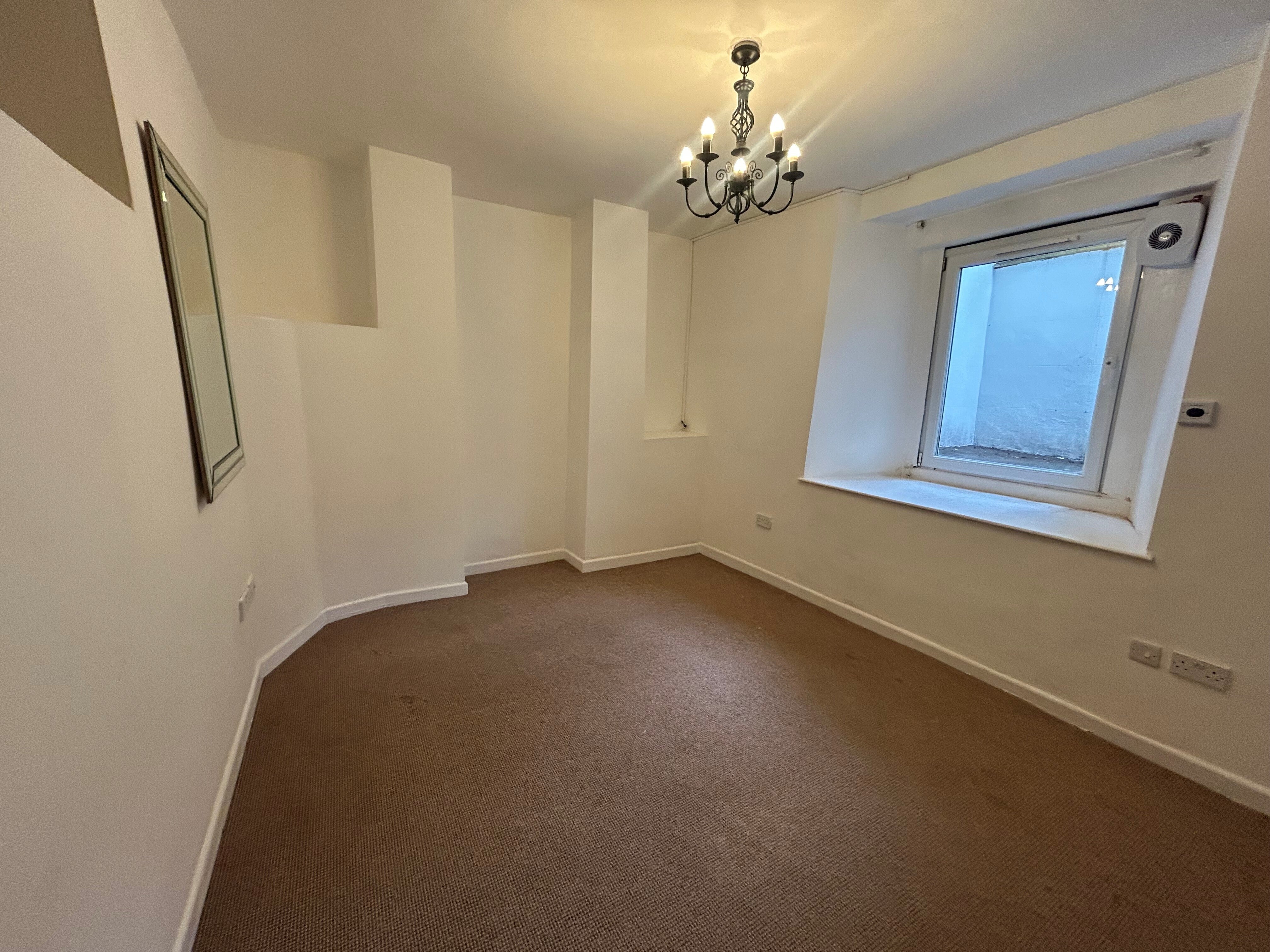 Flat Victoria Walk in Bristol