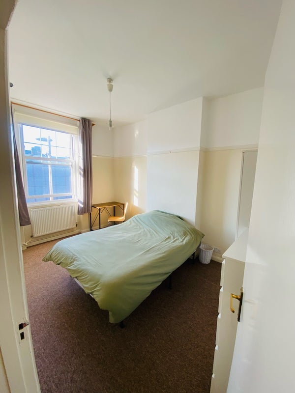 Room The Cut in Greater London
