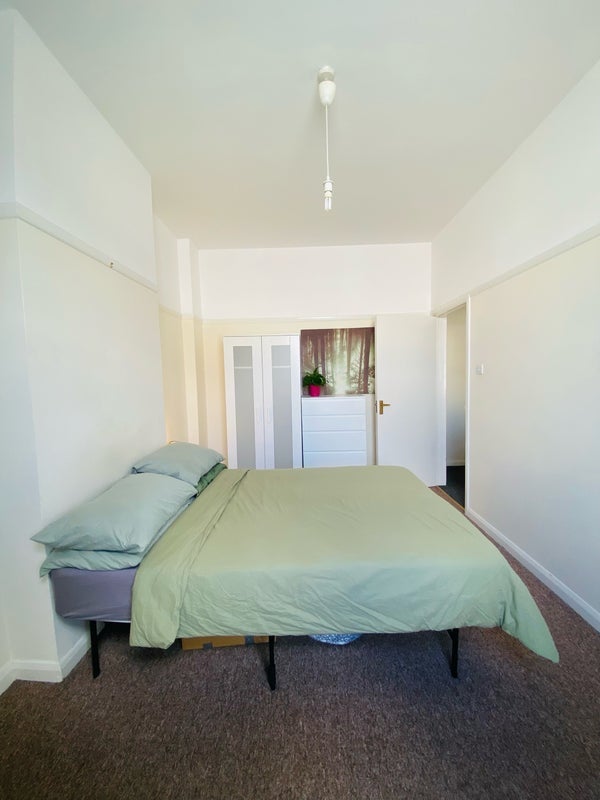 Room The Cut in Greater London