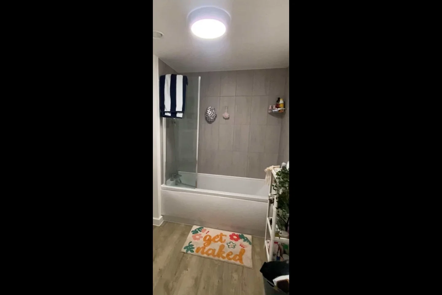 Room Pressing Lane in Greater London